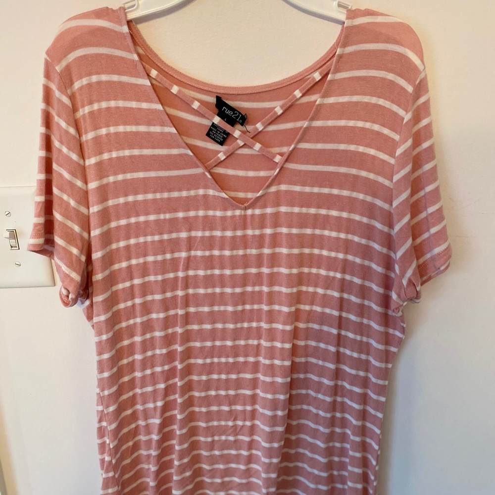 Rue21 tee